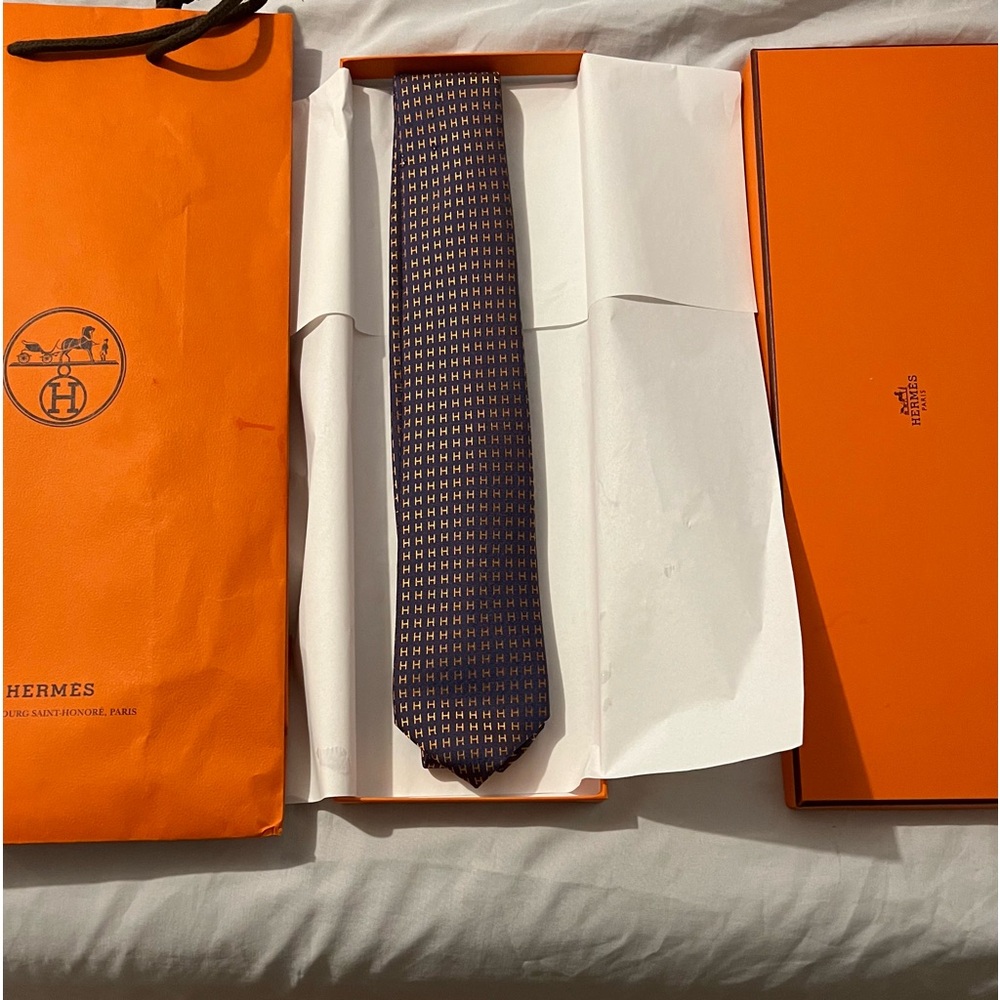 Hermes H Faconnee H Bicolore tie